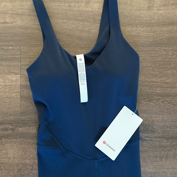 NEW $148 Lululemon align bodysuit s 4 25” - Picture 3 of 6